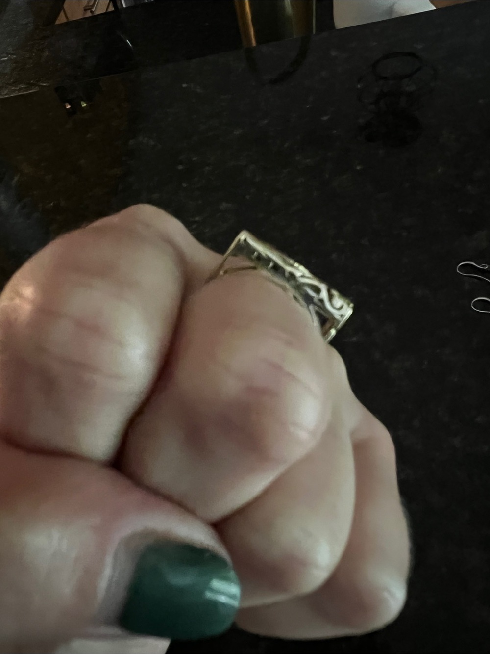 Carved Gold-Tone Vine Band Ring Size 9 - Picture 3 of 6